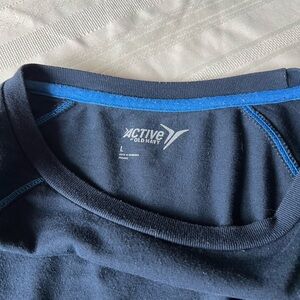 Men’s long sleeve Old Navy Active shirt.
